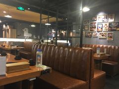 -肥肥虾庄·金牌油焖大虾(杨园滨江时代walk店)