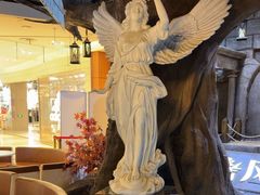 -暴风岛沉浸式体验馆(百联世纪店)