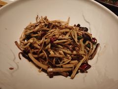 -梁家大院•农家菜(昆山会展中心店)