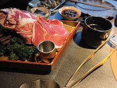 -铭牛烧肉·和牛海鲜自助(高新月牙湖店)