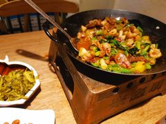 -聚鑫朋酸菜肥肠(文艺路口店)