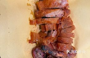 Fruitwood Roasted Duck with Spicy Flavor