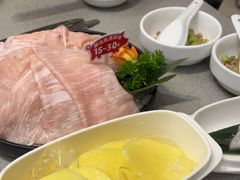 -海底捞火锅(新松江路生日主题店)