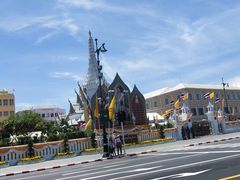 -皇家田广场(อนุสาวรีย์ทหารอาสา)