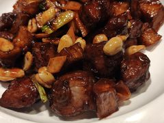杏鲍菇牛仔粒-老广酒楼(樱花店)
