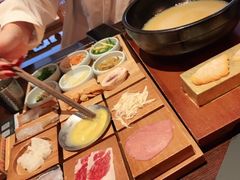 -银米·云南传统过桥米线(双廊黑金冠店)