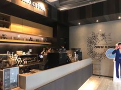 -瑞幸咖啡(石榴中心店)