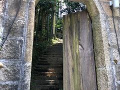 -梅岭月亮湾山体公园