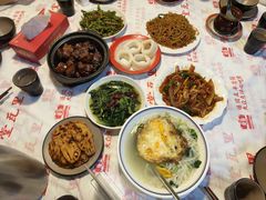 -堂瓦里·33年传统赣菜(第一街区店)