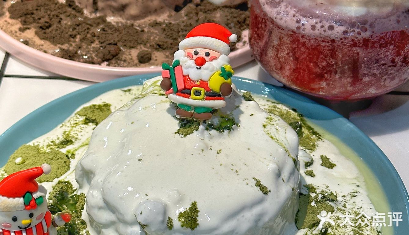 人在南京！！我先吃口甜品提前过圣诞了⛄️