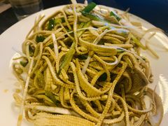 凉拌豆腐丝-姥家大锅台水库渔家