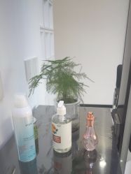 -V7 HAIR SALON