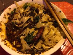 -黎氏老太婆小面馆(临华大厦店)