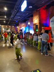 -点点梦想城(鑫苑都汇店)