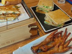 -鼎原力量东北吊炉烧烤(临河街店)