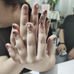 -瞧·享轻奢美甲美睫