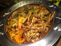 牛蛙煲-胖哥俩肉蟹煲(悦荟广场店)
