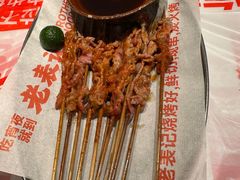 老表记碳烤生牛-老表记广西宵夜螺蛳鸭脚煲(东盟店)