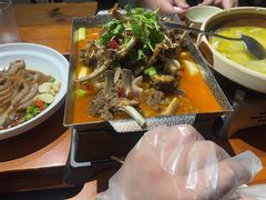 -琥珀老六龙虾(四里河店)