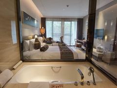 浴缸-西双版纳融创皇冠假日度假酒店