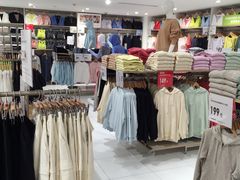 -优衣库(上海正大广场店)