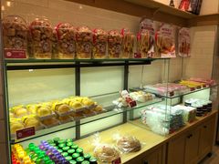 面包甜点陈列柜-味多美蛋糕(苏州街地铁店)