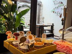 -菌自由丨野生菌火锅特色庭院餐厅(丽江古城店)