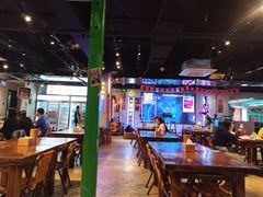 大堂-马路牙子地桌烤肉(工体店)