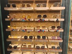 -MUJOSH木九十眼镜(月星环球港B1店)