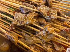 -拈签一笑黄牛肉辣卤串串
