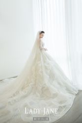 点击看大图 -Lady Jane高端婚纱礼服馆