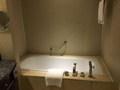 -武汉汉口火车站东方建国大酒店