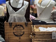 -THE BOX朝外年轻力中心