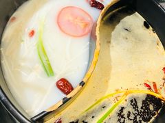 鸳鸯锅底-钢管厂歆瑞源油卤串串香(春熙路太古里店)