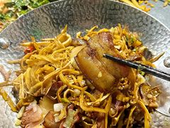 -雀舞云南菜(天津天河城购物中心店)