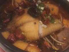 -渝是乎酸菜鱼·川渝小炒(新世界百货望京店)