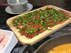 -热火朝天鲜切牛肉火锅(南强街巷店)