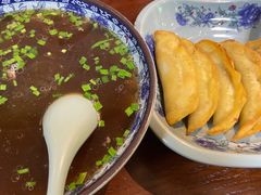 -老新隆牛肉锅贴(新街口店)