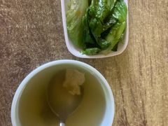-煲煲香快餐(南京路店)