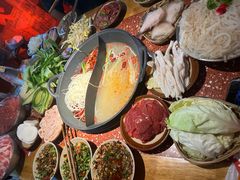 -赵美丽·重庆社区火锅·直营店(火车东站·中豪国际店)