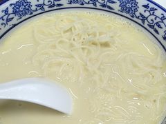 -雪琴面馆富安特色鱼汤面(城中花园店)