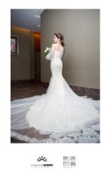 -艾米丽婚纱礼服