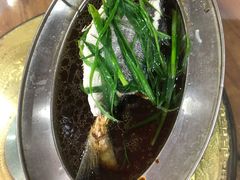 清蒸海鱼-红月湾海鲜饭店•沙滩海景(双月湾店)