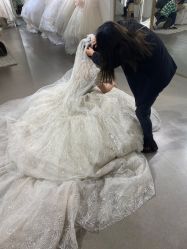 -艾米丽婚纱礼服