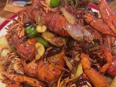 -冶建镜子·老南昌大排档·江西虾王(总店)