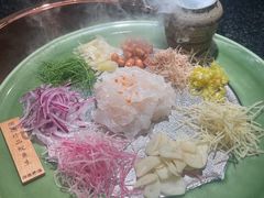 -得意咚瓜·顺德鱼生·冬瓜火锅(深圳首店)