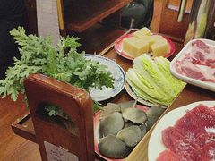 -沸炉重庆老火锅(军事博物馆店)