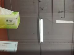 -鲨鱼皮汽车凹陷玻璃修复(静安店)