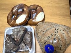 -莫斯科餐厅面包坊(北展店)