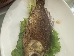 香茅草烤鲫鱼-蝴蝶泉宾馆-中餐厅